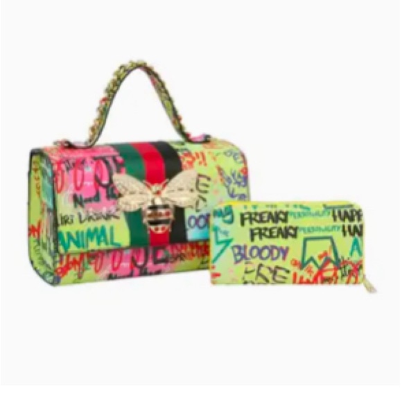 Graffiti Bee Handbag And Wallet Set